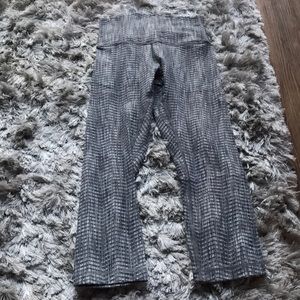 RARE! Lululemon Crops